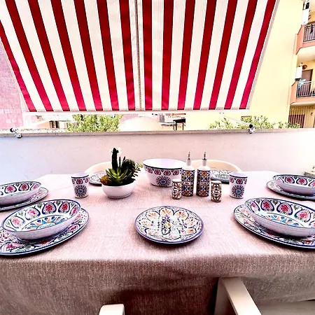 شقة Quadrilocale Vista Mare Completamente Climatizzato غالّيبولي